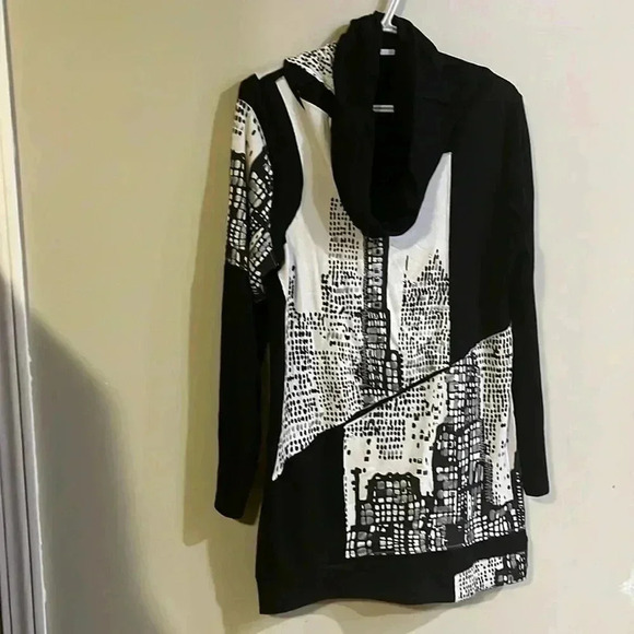 [M] Lavena  Cowl Neck Sky Scraper Print Embellished Tunic Sweater Blouse Dress - Picture 1 of 9